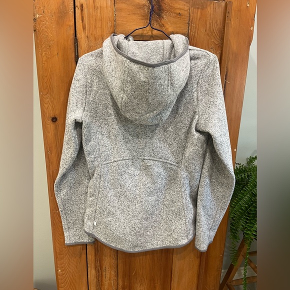 Lululemon fleece and thank you pullover - Picture 3 of 3